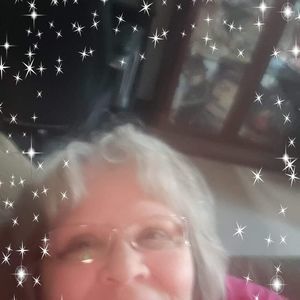 Meet your Posher, Carla